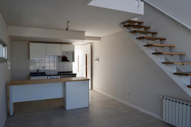 Departamento duplex de un dormitorio en zona centrica