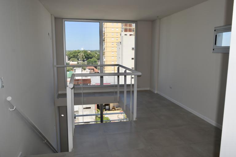 Departamento duplex de un dormitorio en zona centrica
