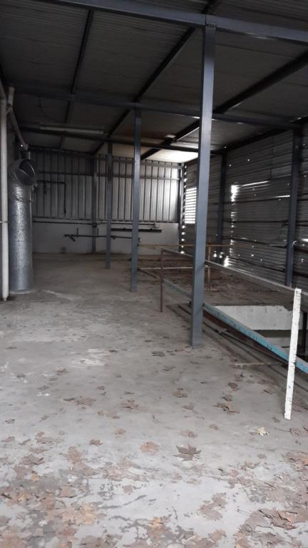 IMPORTANTE INMUEBLE INDUSTRIAL 1900 m2