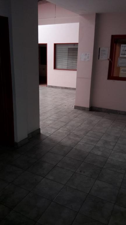 IMPORTANTE INMUEBLE INDUSTRIAL 1900 m2