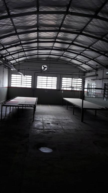 IMPORTANTE INMUEBLE INDUSTRIAL 1900 m2