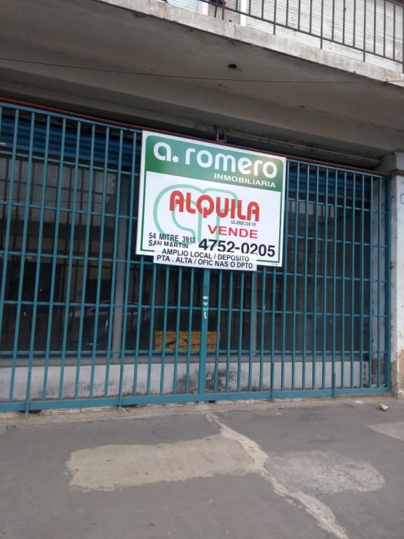 LOCAL CON VIVIENDA y DEPOSITO SOBRE ARTERIA COMERCIAL