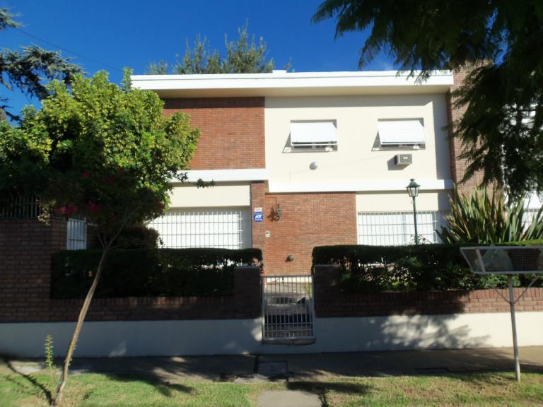 Venta casa en Zarate