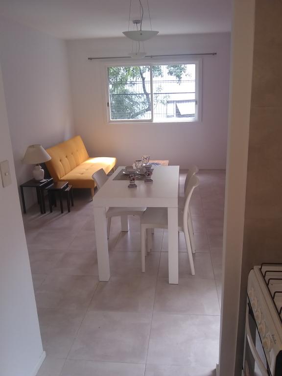 Magnífico Departamento de Dos Ambientes Reciclado a Nuevo