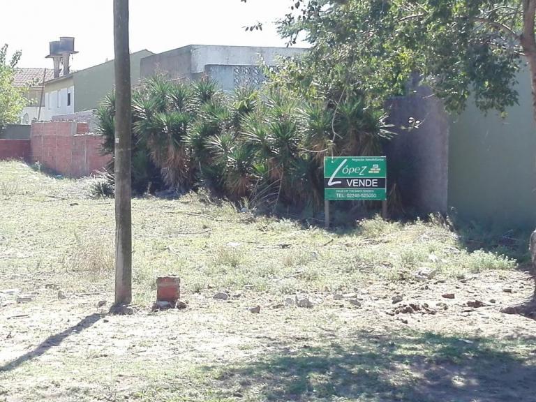 Lotes en Santa Teresita. 12x50=600M2.  48 entre 6 y 7