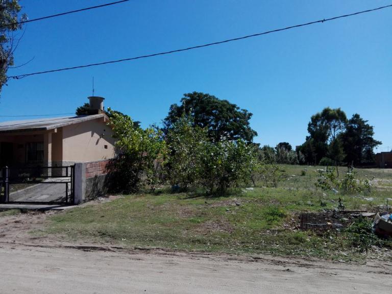 Lotes en Santa Teresita. 12x50=600M2.  48 entre 6 y 7