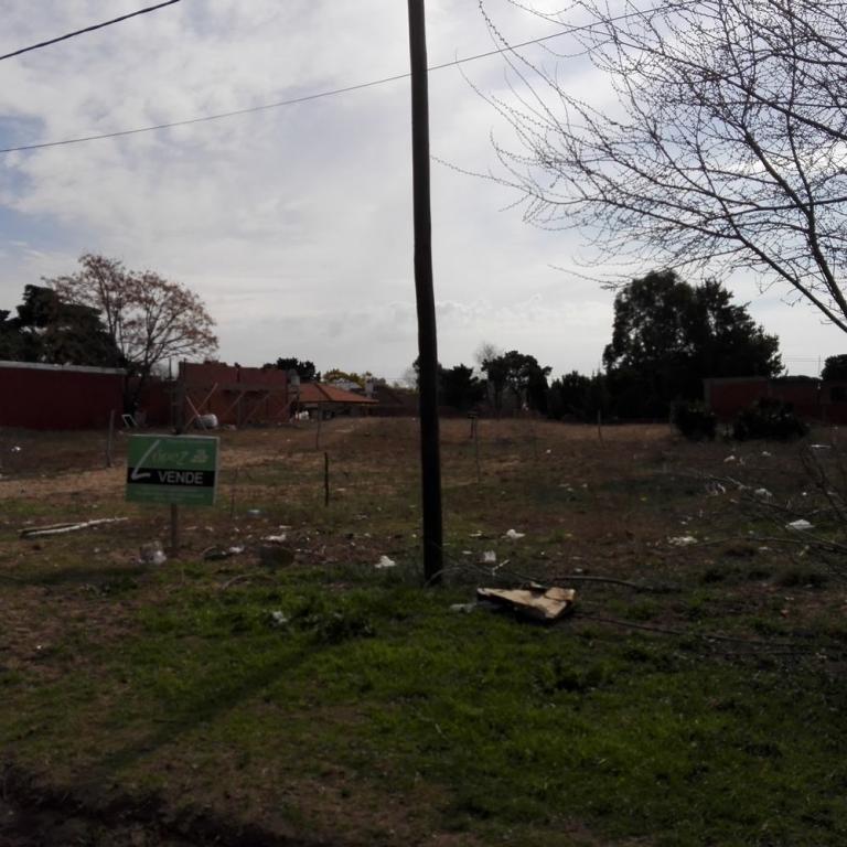 Lotes en Santa Teresita. 12x50=600M2.  48 entre 6 y 7