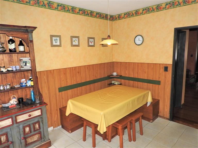 Duplex, 3 dormitprios, jardín, pileta y quincho.