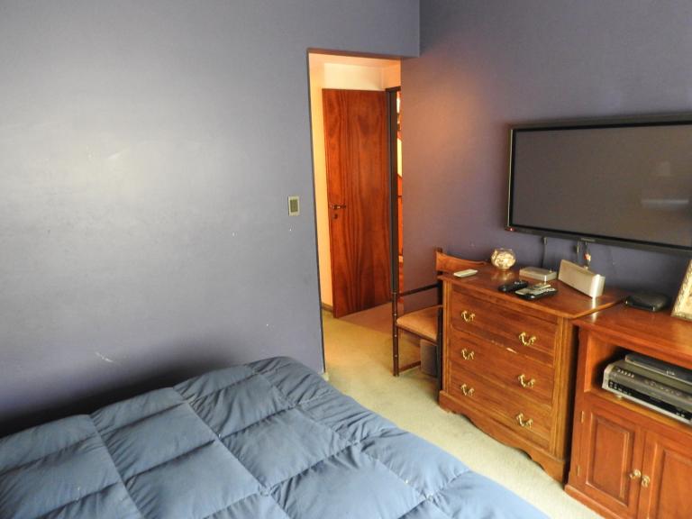 Duplex, 3 dormitprios, jardín, pileta y quincho.