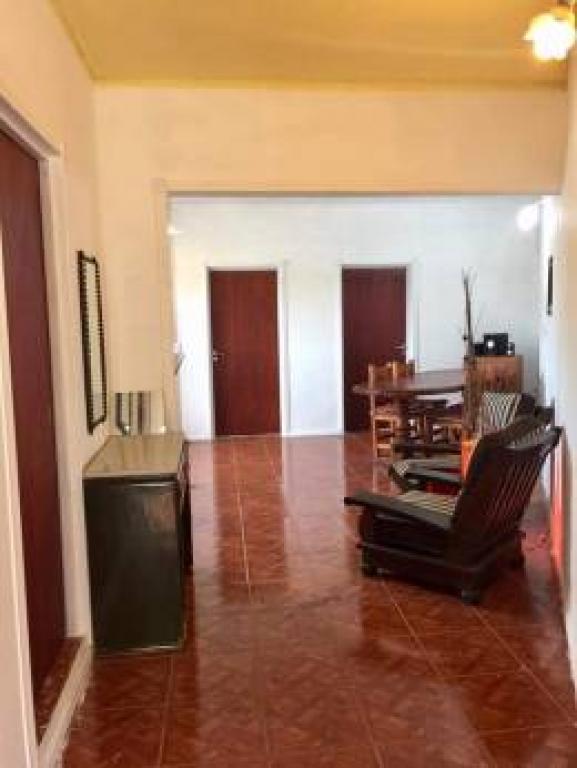 EXCELENTE TERRENO CON CONSTRUCCIÓN