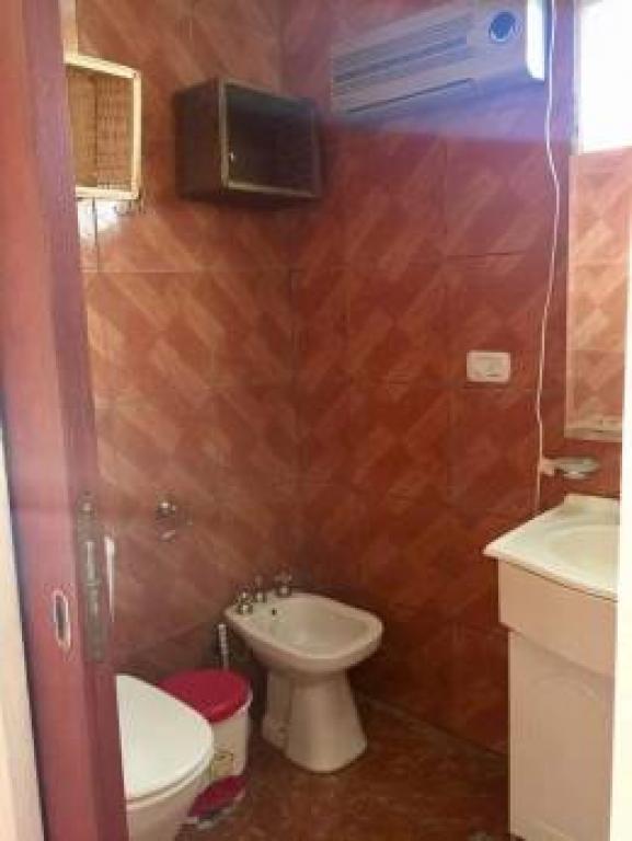 EXCELENTE TERRENO CON CONSTRUCCIÓN