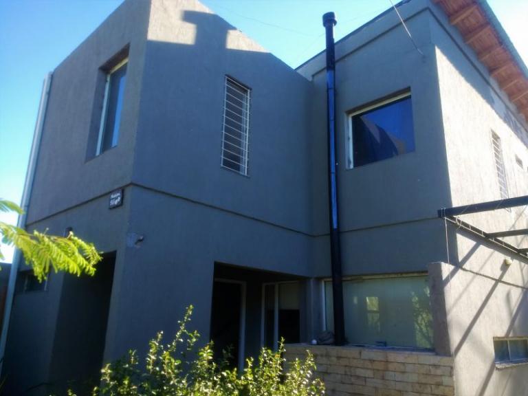 Venta De Casa de 3 Dormitorios en Centenario,Neuquen