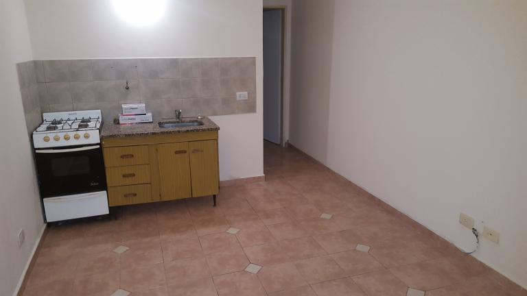 DEPARTAMENTO 2 AMB A 50M ESTACION CORONADO