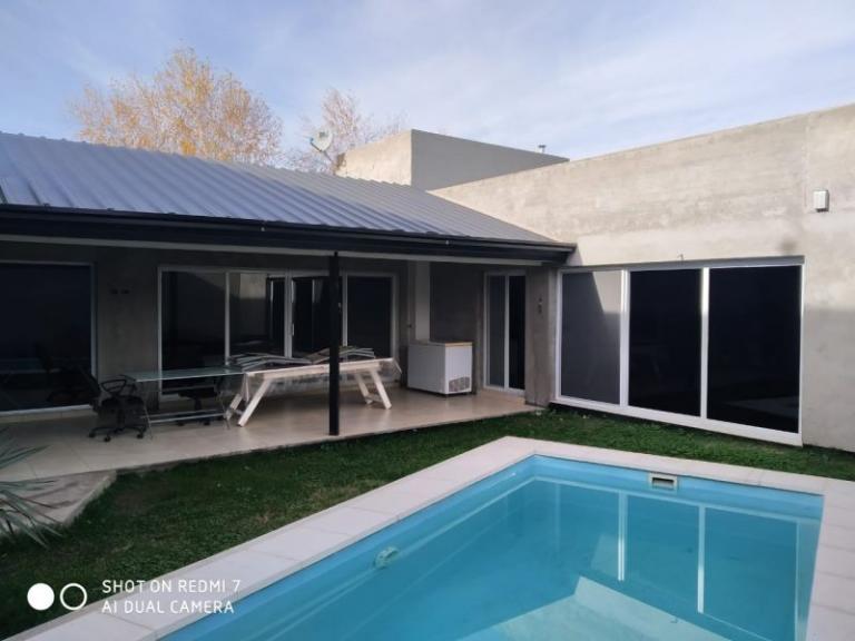 VENTA DE CASA 2 DORMITORIOS