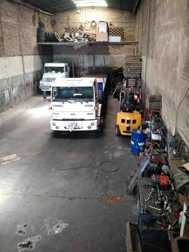 ALQUILER DE GALPON A DOS CUADRAS DE PUENTE URIBURU