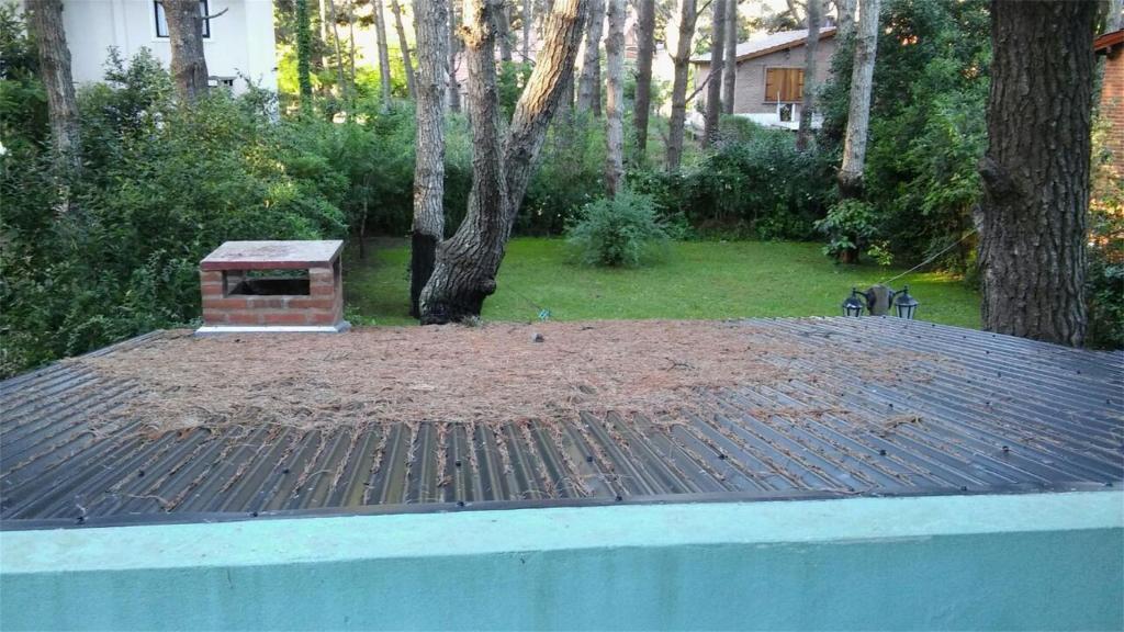 EXCELENTISIMO CHALET DE 5 AMB EN 2 PLANTAS CON COCHERA.