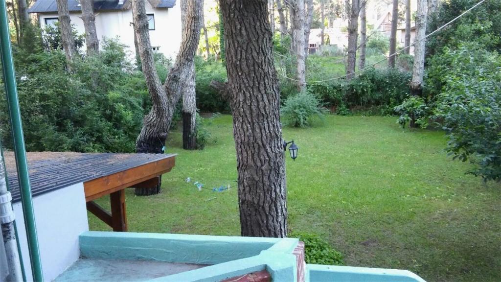 EXCELENTISIMO CHALET DE 5 AMB EN 2 PLANTAS CON COCHERA.