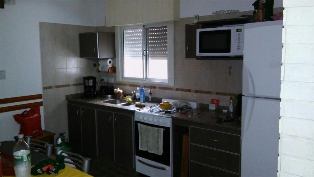 EXCELENTISIMO CHALET DE 5 AMB EN 2 PLANTAS CON COCHERA.