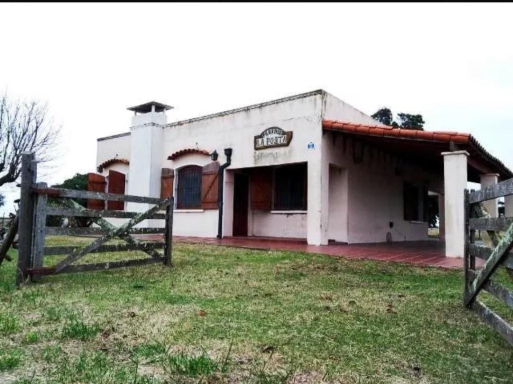 Venta de Parador con vivienda en Miramar sobre ruta 88