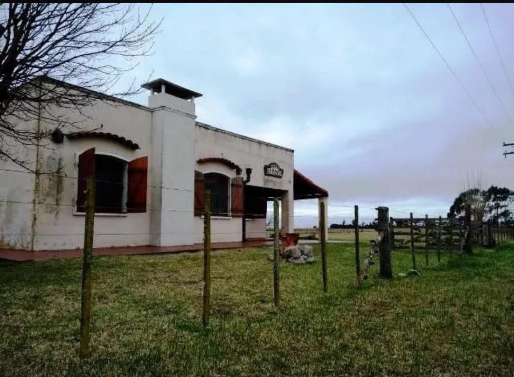 Venta de Parador con vivienda en Miramar sobre ruta 88