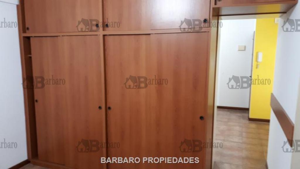 BARBARO VENDE DEPARTAMENTO EN EL CENTRO DE SAN MARTIN