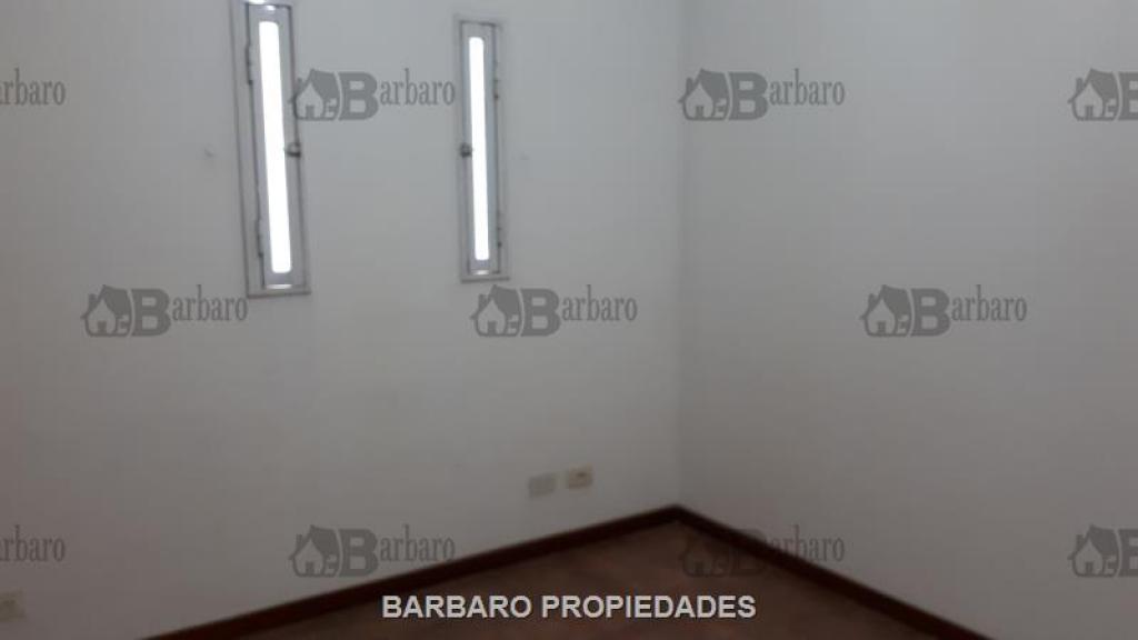 BARBARO VENDE DEPARTAMENTO EN EL CENTRO DE SAN MARTIN