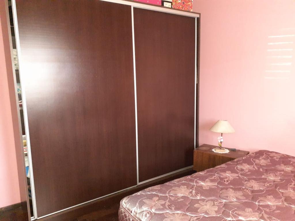 Chalet 4 ambientes con garage zona Puerto