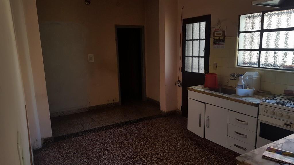 LOCAL 260M2 SOBRE SANTOS VEGA VILLA BOSCH