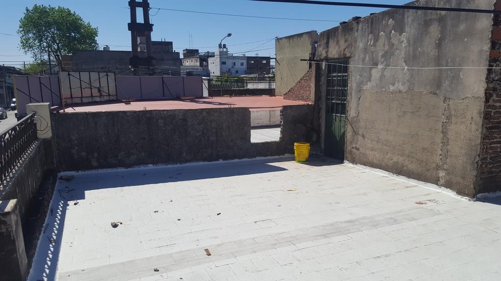 LOCAL 260M2 SOBRE SANTOS VEGA VILLA BOSCH