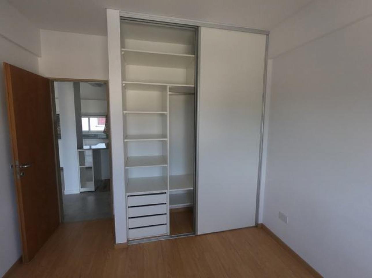 2 ambientes Ballester centro cochera terraza 200m2 parrilla