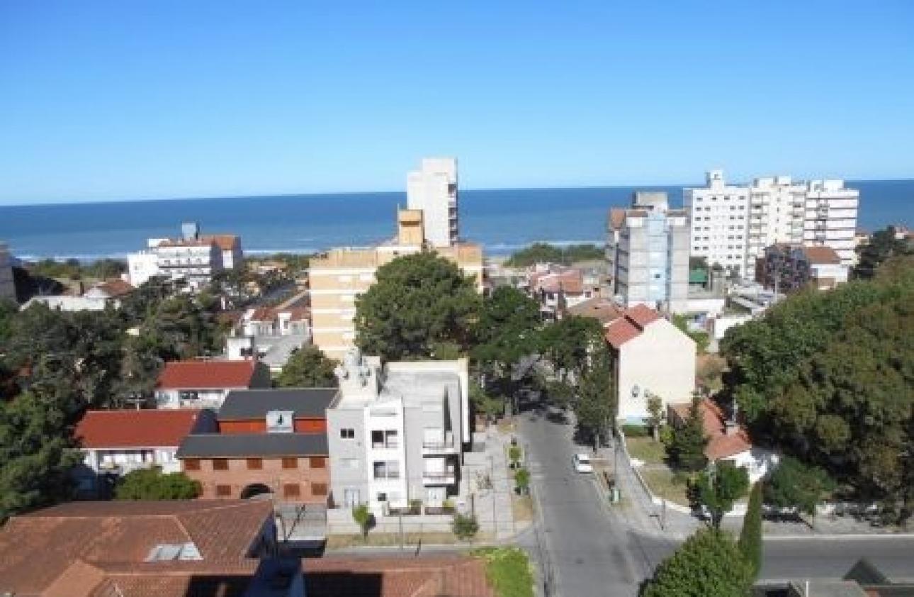 VENDO DEPOARTAMENTO DE TRES AMB CON COCHERA EN SAN BERNARDO