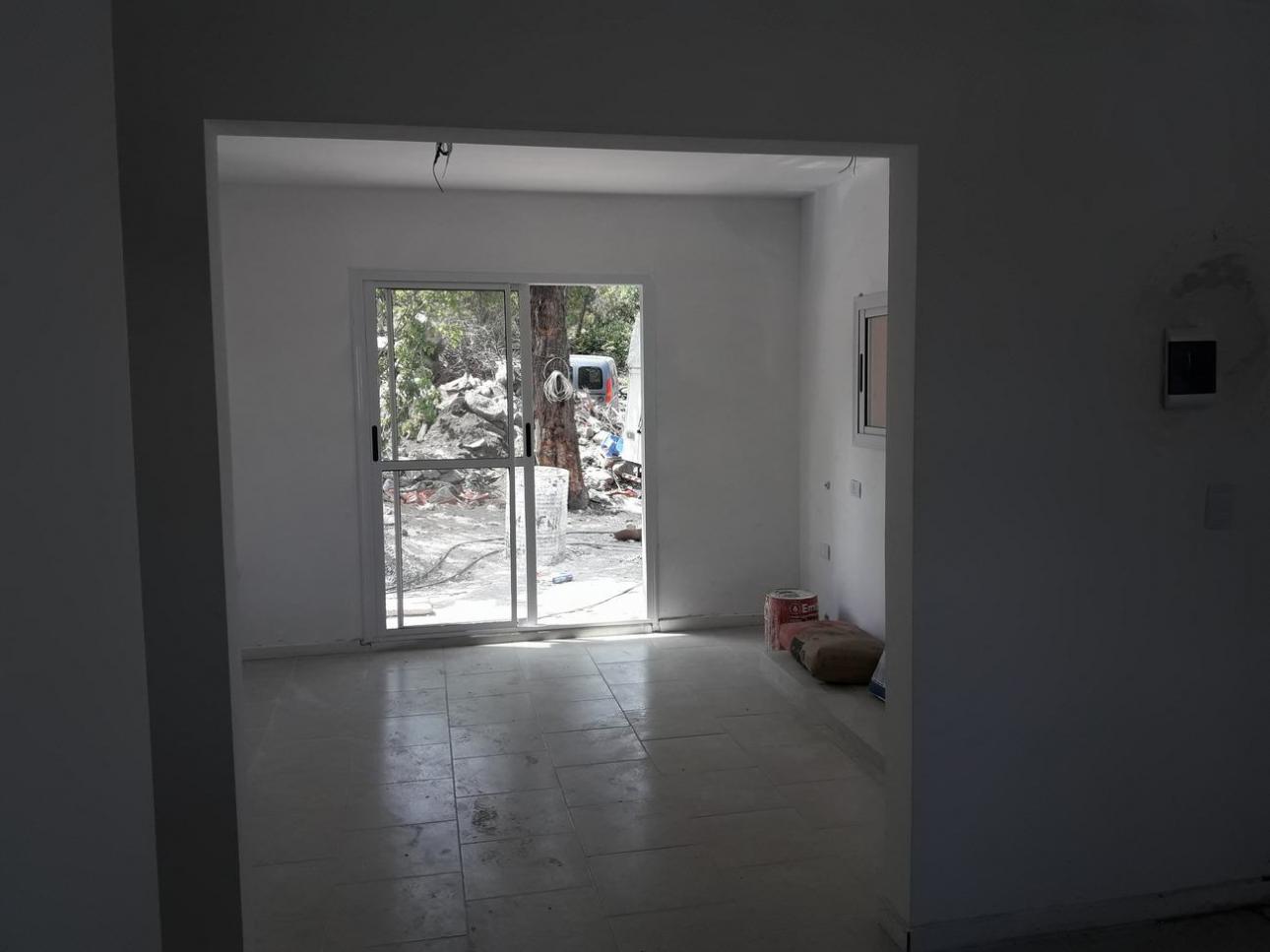 UNQUILLO - ESTRENAR -