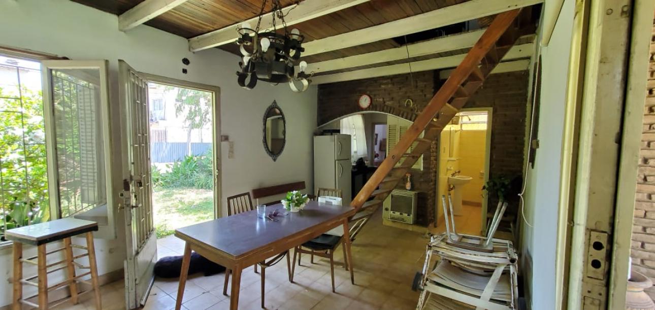 Casa quinta sobre Lamberti y Bosch, Glew, Alte. Brown