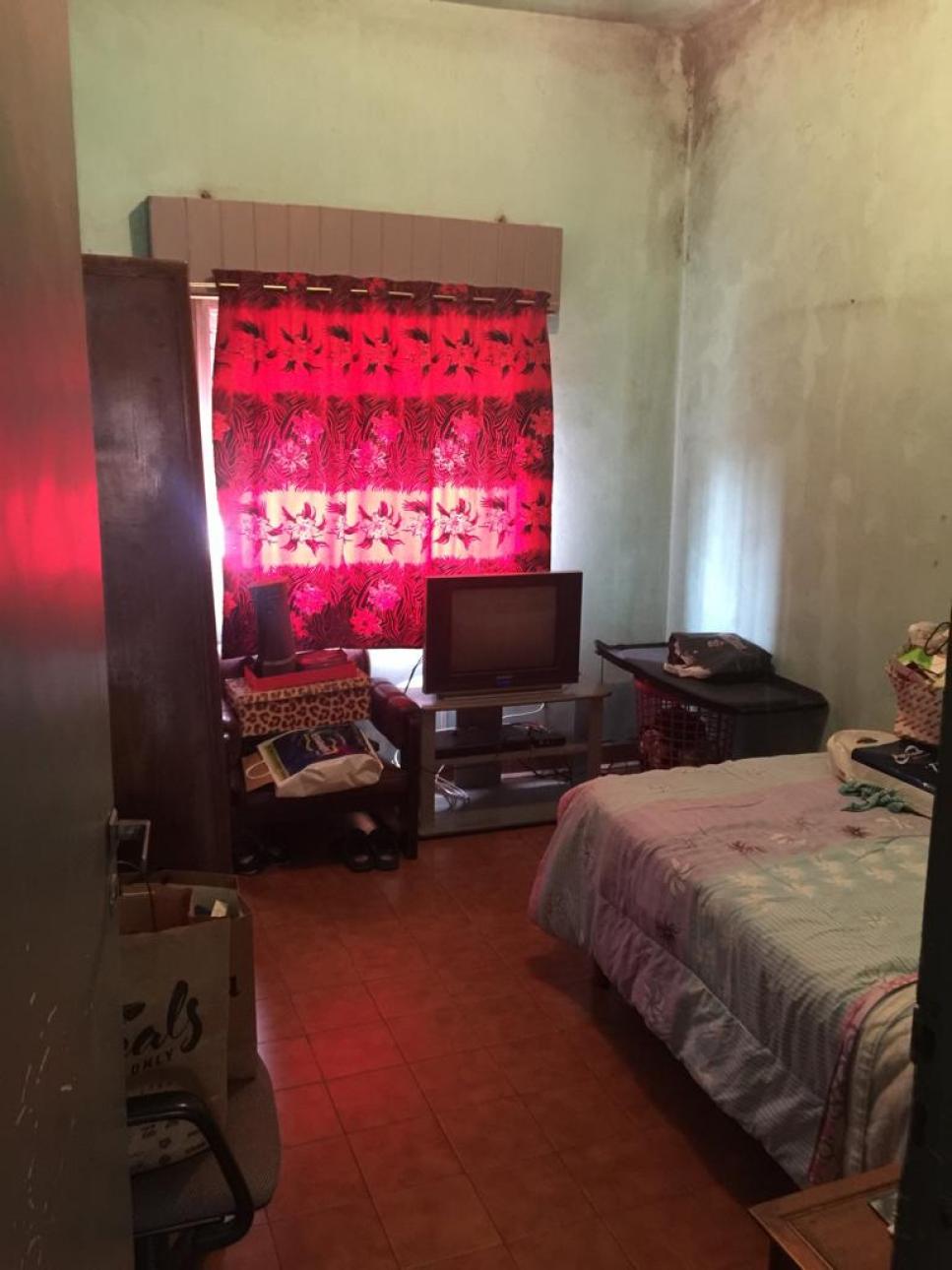 Casa y Depto sobre Sinclair 41, a metros de Av. Yrigoyen