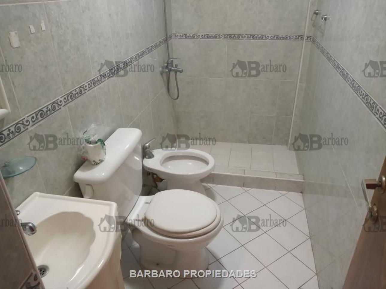 BARBARO VENDE DEPARTAMENTO