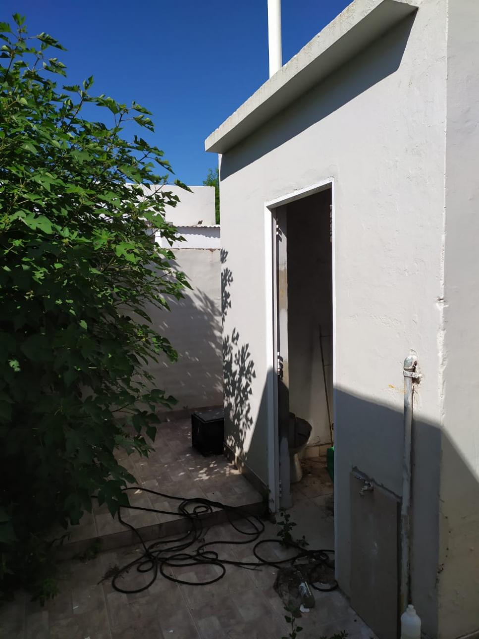 Vivienda familiar con Dpto en Interior Refaccionada