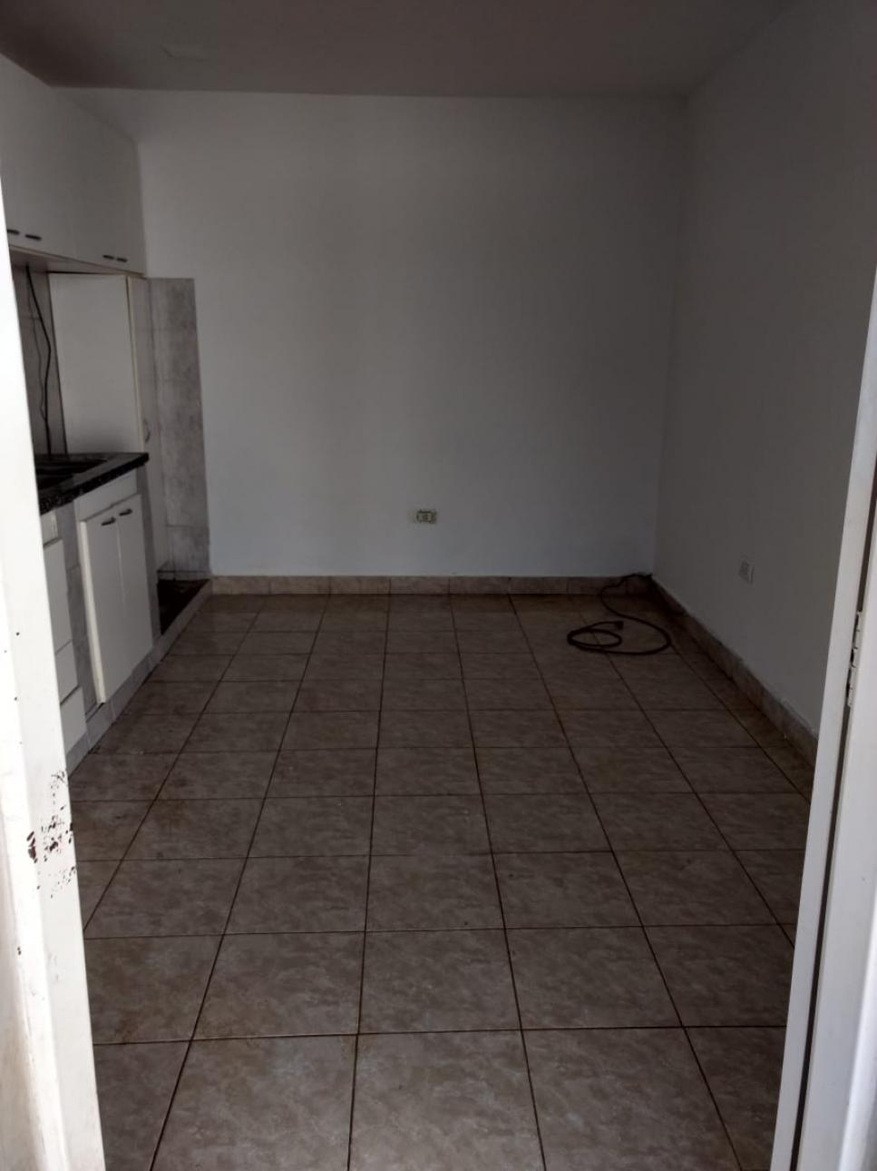 Vivienda familiar con Dpto en Interior Refaccionada