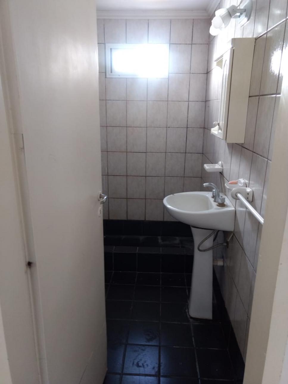 Vivienda familiar con Dpto en Interior Refaccionada