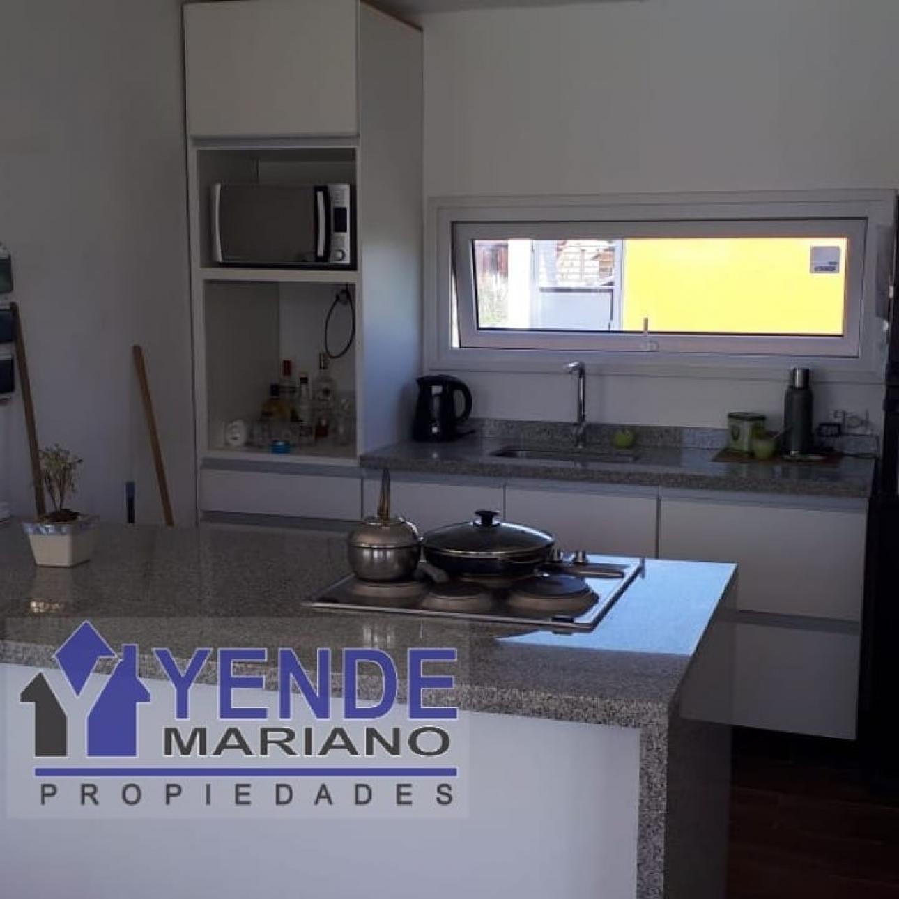 HERMOSA CASA EN B° PRIVADO