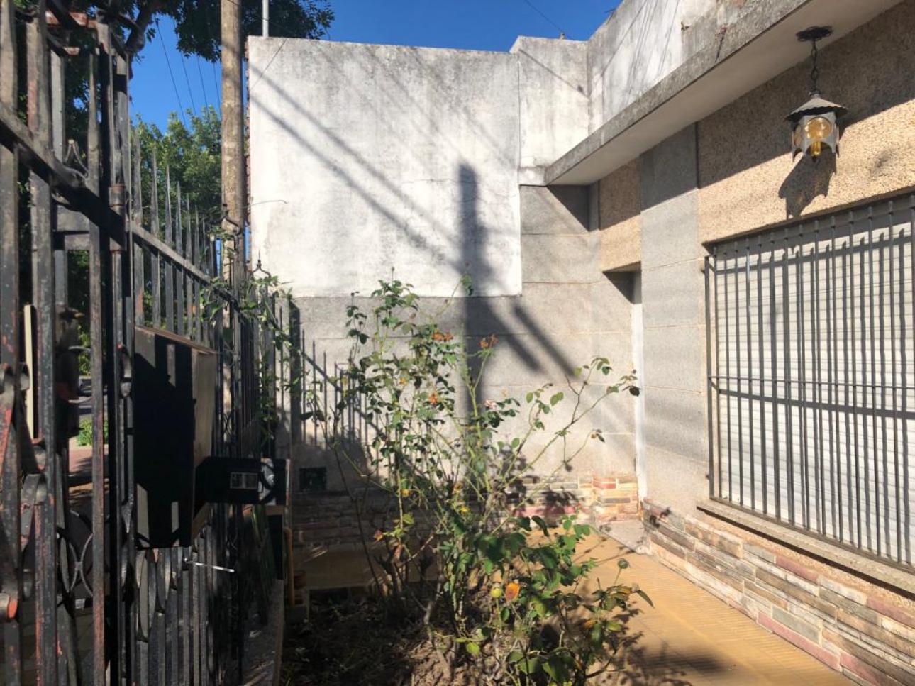 Venta de casa / Digna de ver en Junín. Ubicación Óptima