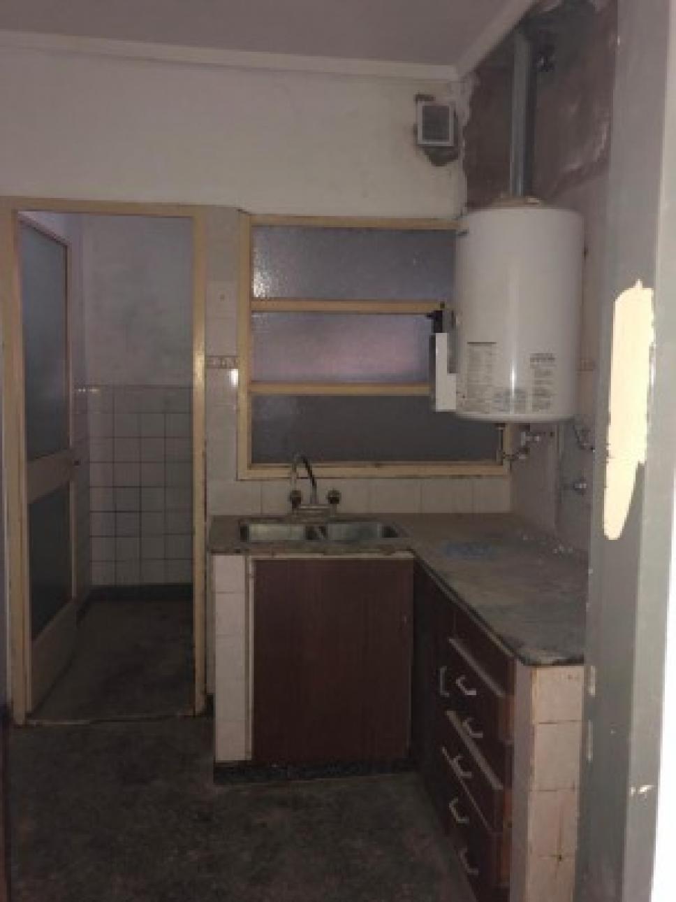 Dpto Emblemático Edificio "BO"  3 Amb / 2do piso.