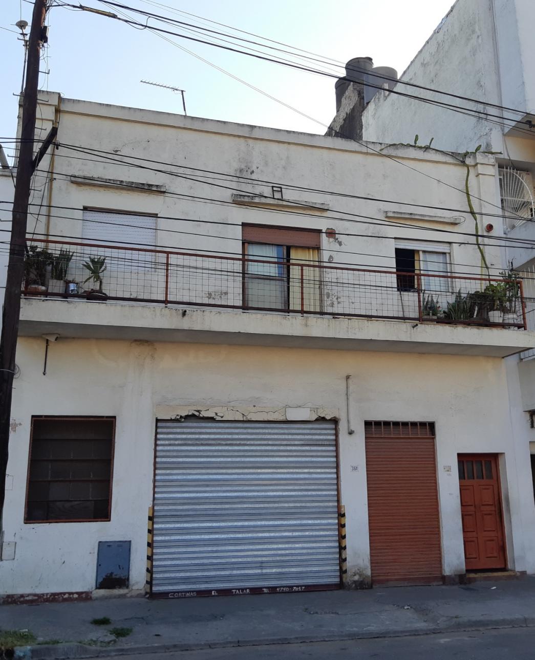OPORTUNIDAD UNICA  GALPÓN 840 m2 CON VIVIENDA