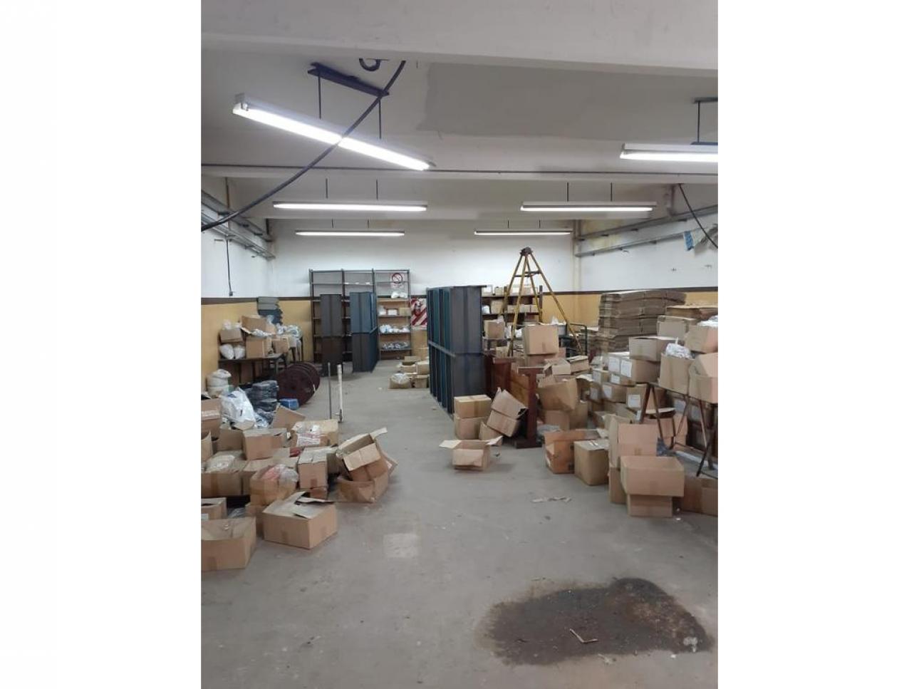 GALPON 770 m2 DOS PLANTAS CON MONTACARGAS