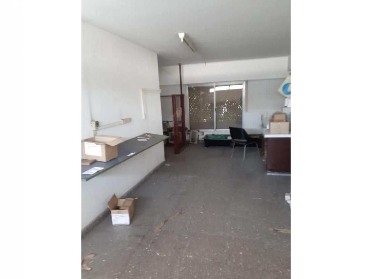 GALPON 770 m2 DOS PLANTAS CON MONTACARGAS