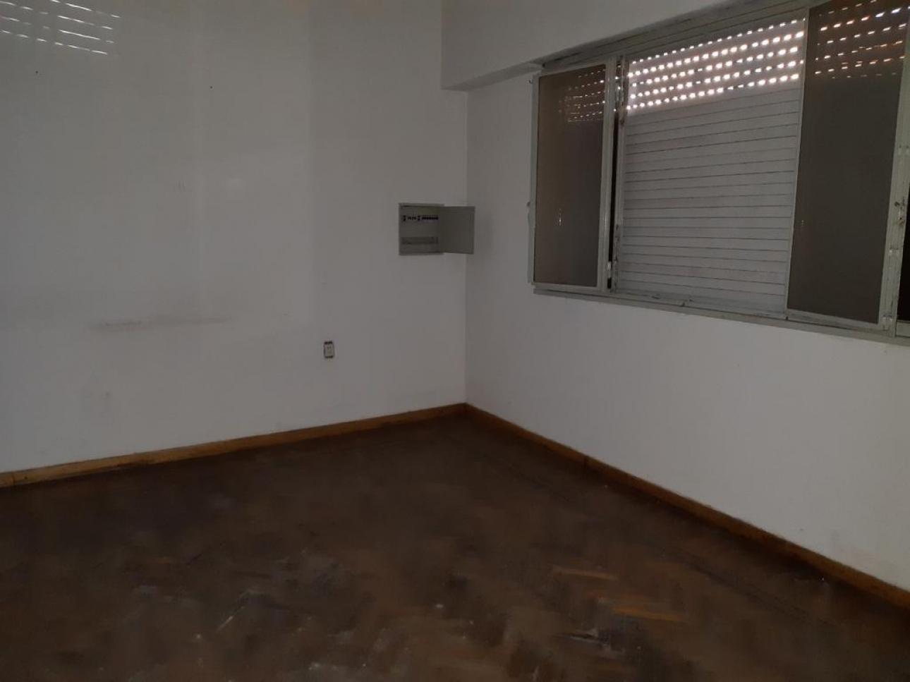 GALPON 330 m2 A MTS DE ALVEAR