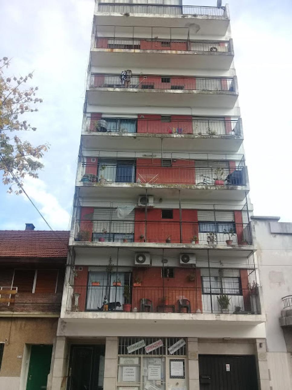 CONCORDIA al 900 - 3 amb + Patio + Cochera + SOL