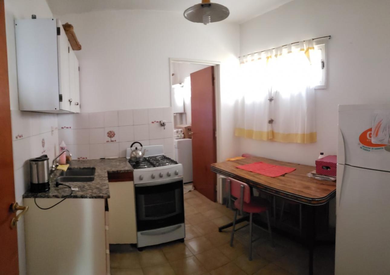 SAN MARTIN CENTRO DEPTO.2 AMB. PLANTA BAJA C/COHERA