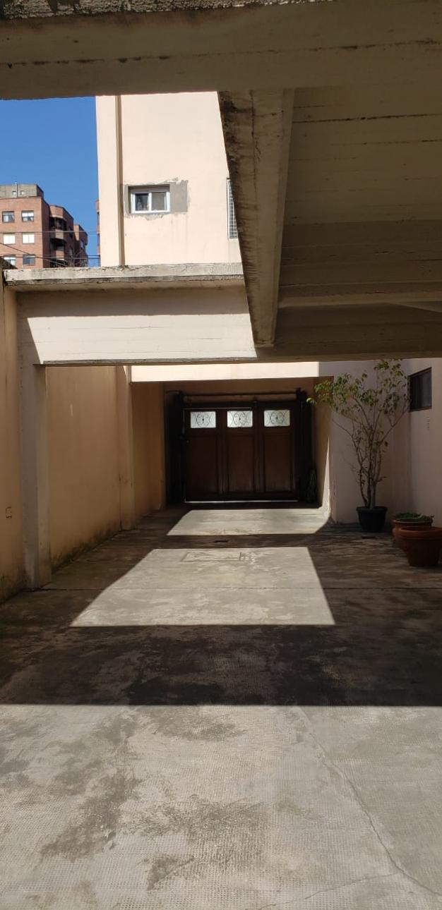 SAN MARTIN CENTRO DEPTO.2 AMB. PLANTA BAJA C/COHERA