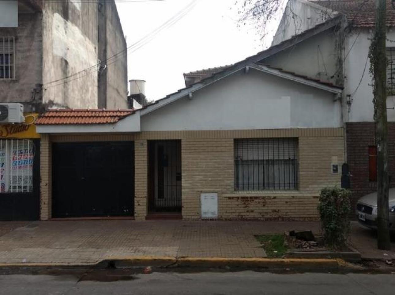 CASA 5 AMB 2 PLANTAS - VILLA BALLESTER CENTRO