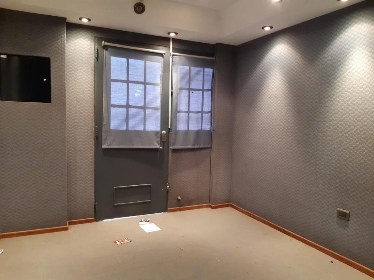 710 m2 CON MONTACARGAS